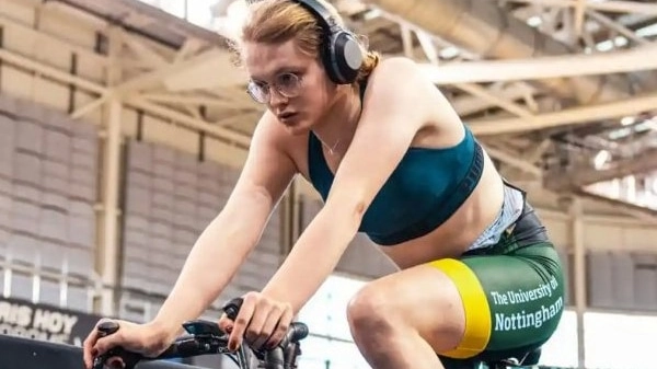 Emily Bridges, ciclista transgender britannica esclusa dalle gare