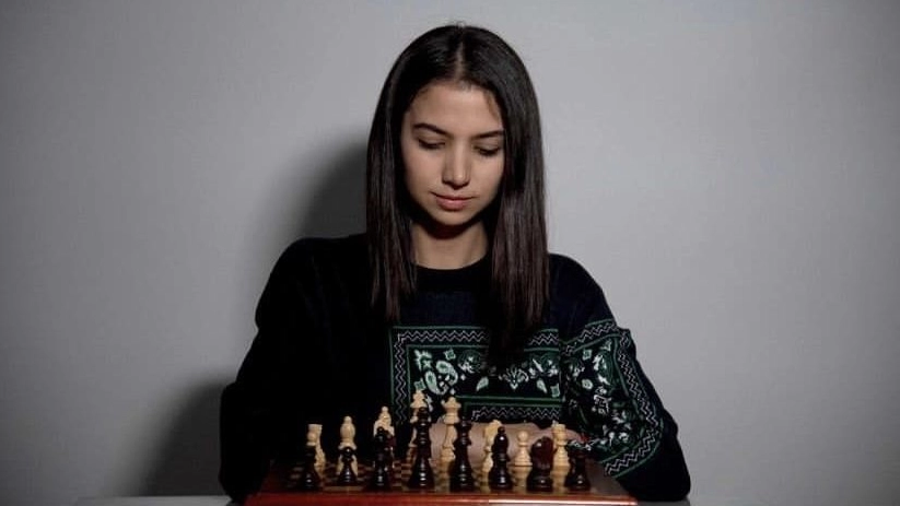 La scacchista iraniana Sara Khadim (Ansa)