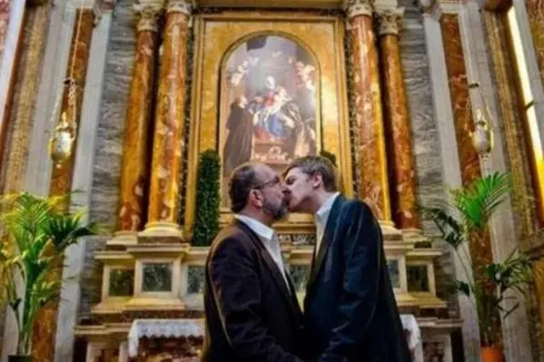 Stop alle discriminazioni: il più grande coming out di massa nella Chiesa cattolica tedesca