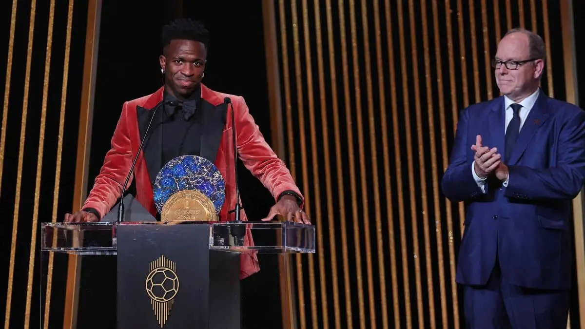 Pallone d'Oro 2023, Vinicius vince il 'Socrates Award': "Basta razzismo"