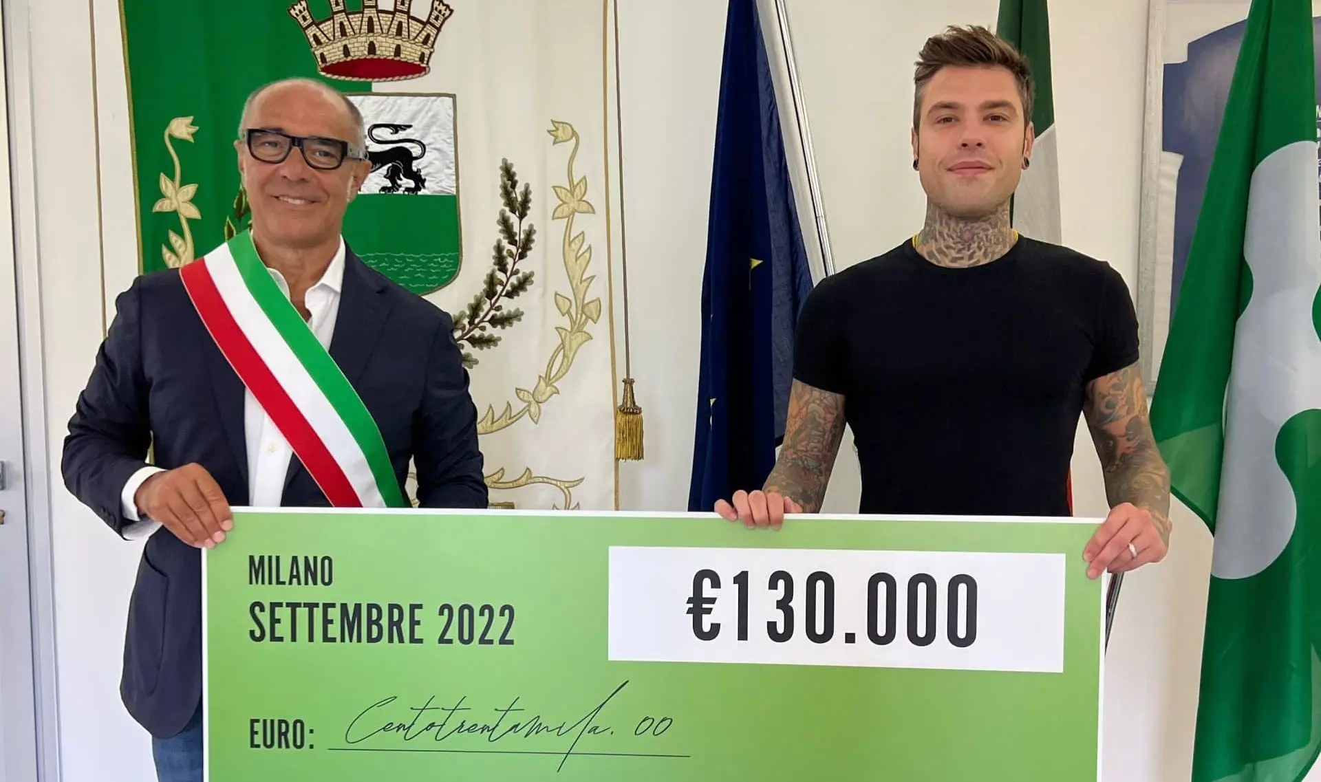 Fedez dona 130mila euro per la "sua" Rozzano: "Mai dimenticare le proprie radici"