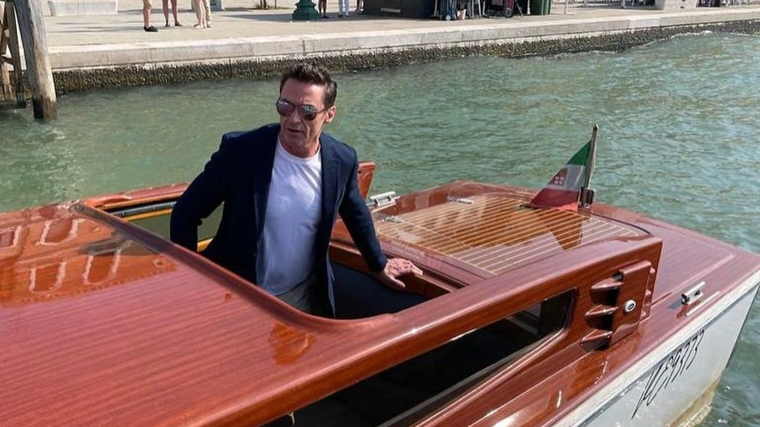 Il divo Hugh Jackman al Lido di Venezia (Instagram)