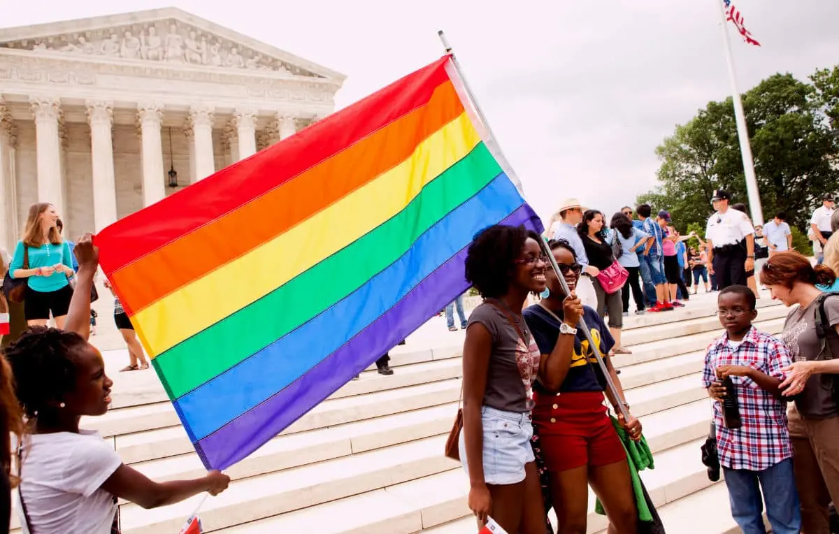 Corte Suprema contro i diritti Lgbtq+. Biden: "Alto rischio discriminazioni"