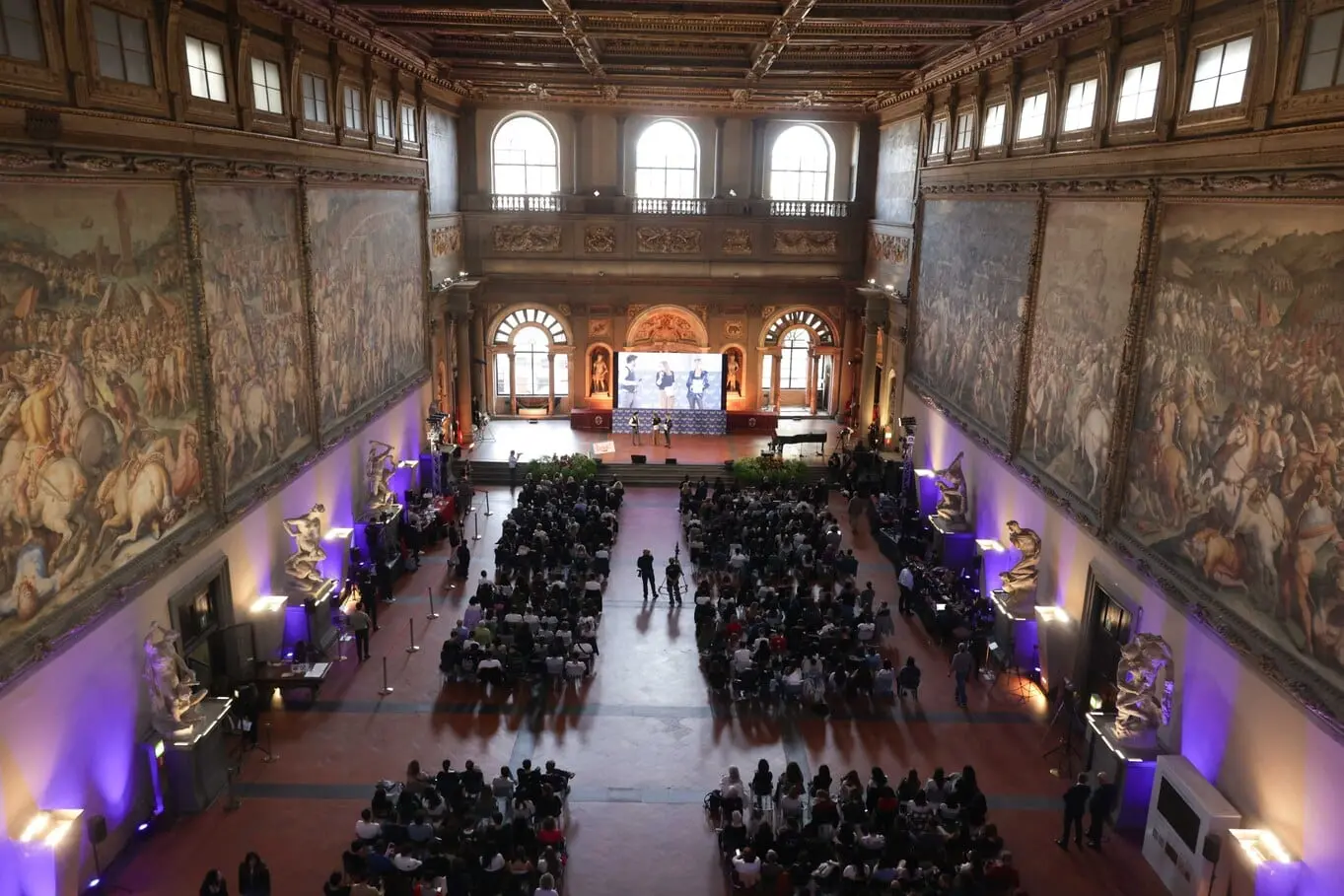 Luce! Un gran giorno insieme a voi: tanti ospiti e sorprese a Palazzo Vecchio