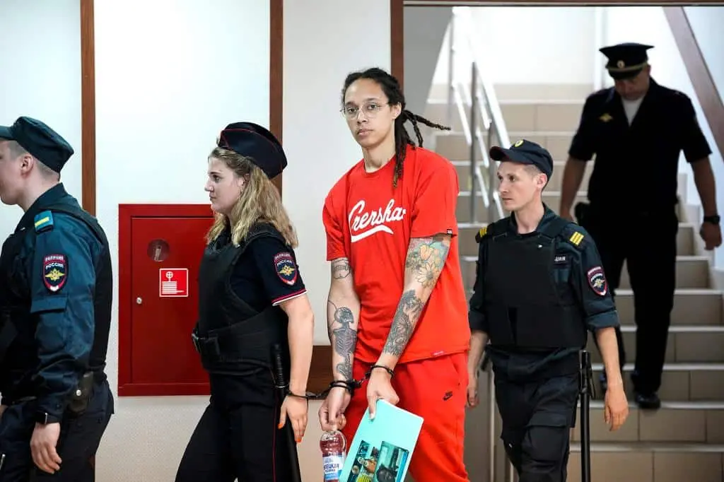 Brittney Griner si dichiara colpevole di traffico di droga: "Non volevo infrangere la legge"