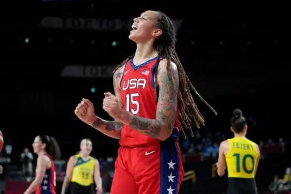 Brittney Griner, continua il calvario: la Russia estende nuovamente la sua detenzione