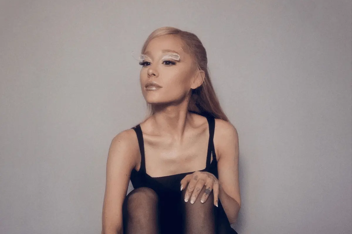 Ariana Grande, lo sfogo su TikTok: "Si può essere belle in molti modi"