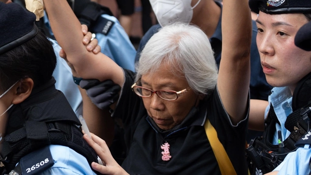 Hong kong, arrestata nonna Wong nell’anniversario di Tiananmen