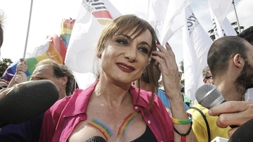 Vladimir Luxuria: "Miss Italia rifiuta le ragazze trans? Scelta fuori tempo"