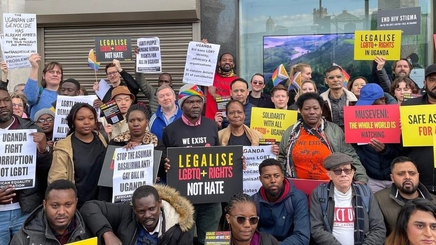 Proteste nel paese africano contro la norma per 'punire' l'omosessualità (Instagram)