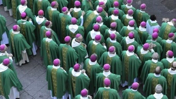 vescovi-francesi-lourdes-755x341