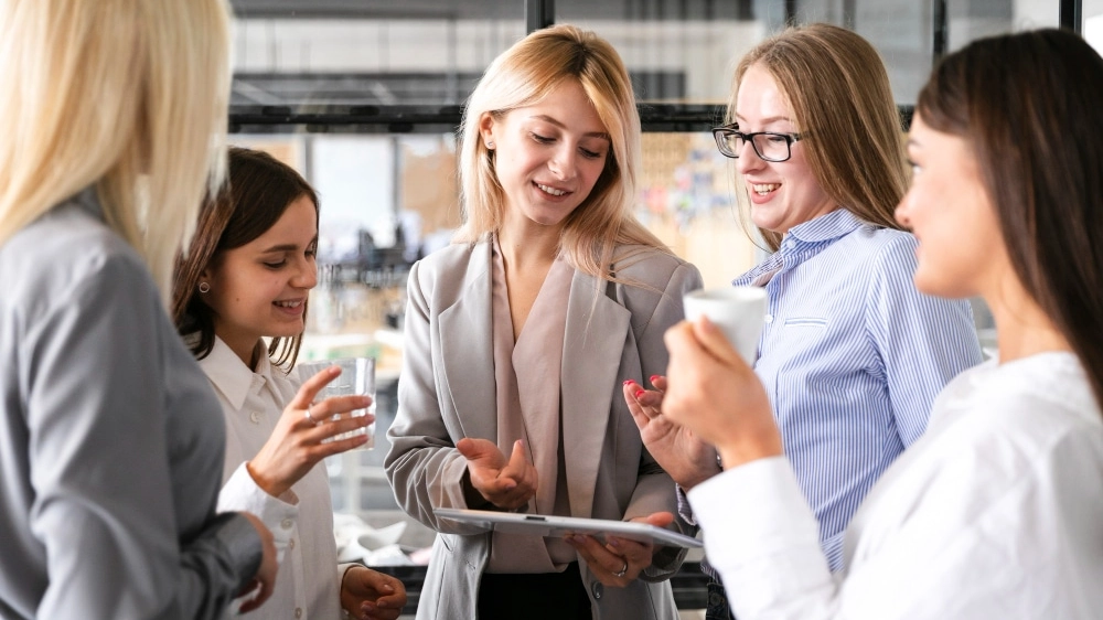 Un network di donne manager per abbattere il soffitto di cristallo: "Cambiamo la nostra cultura"