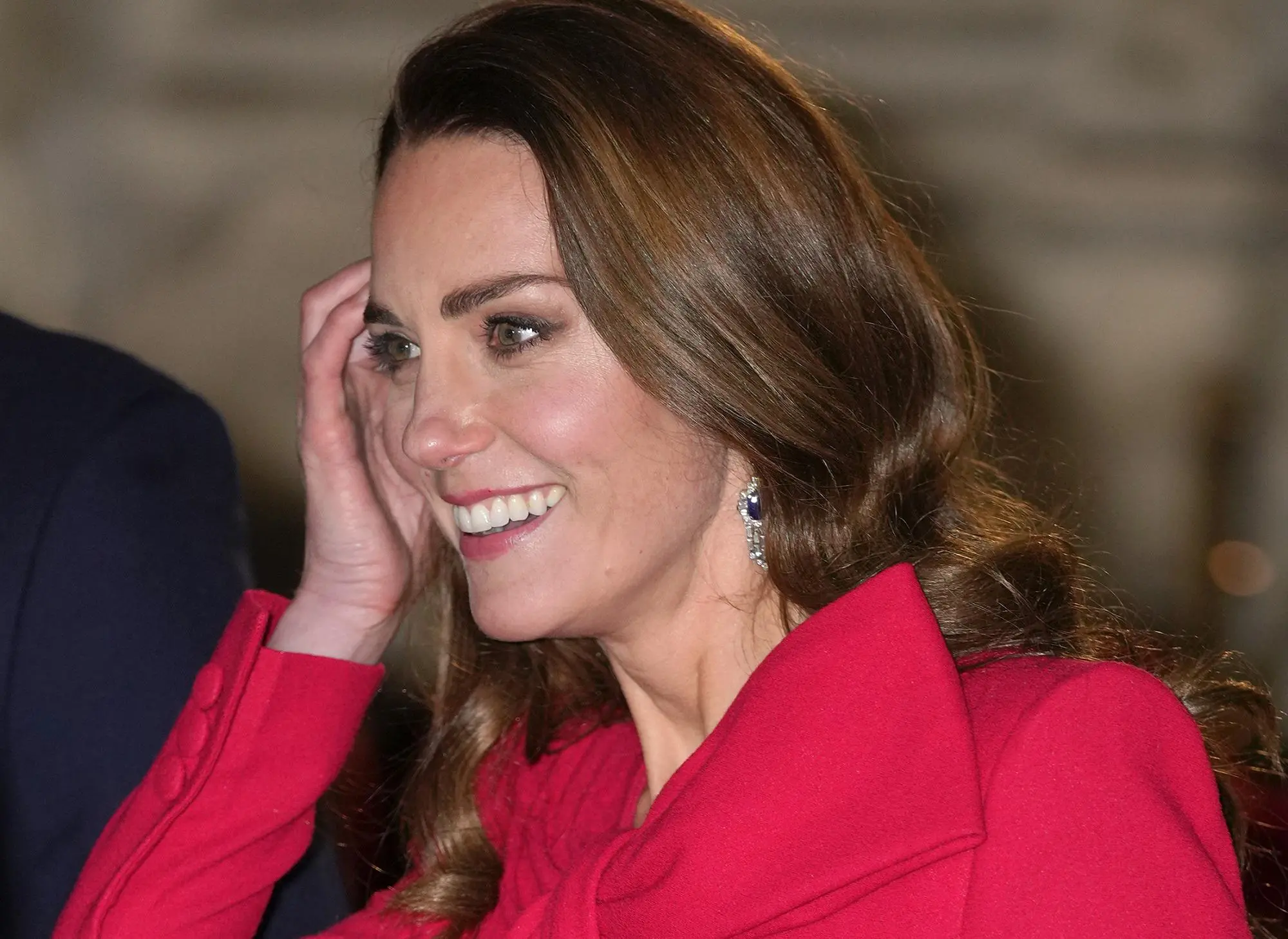 Kate Middleton con i figli sul volo di linea: rinuncia al jet privato per la gioia dei passeggeri