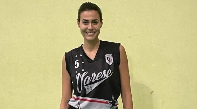 Basket in tacchi a spillo: Alice Sabatini, Miss Italia fa canestro contro disturbi alimentari e giudizi