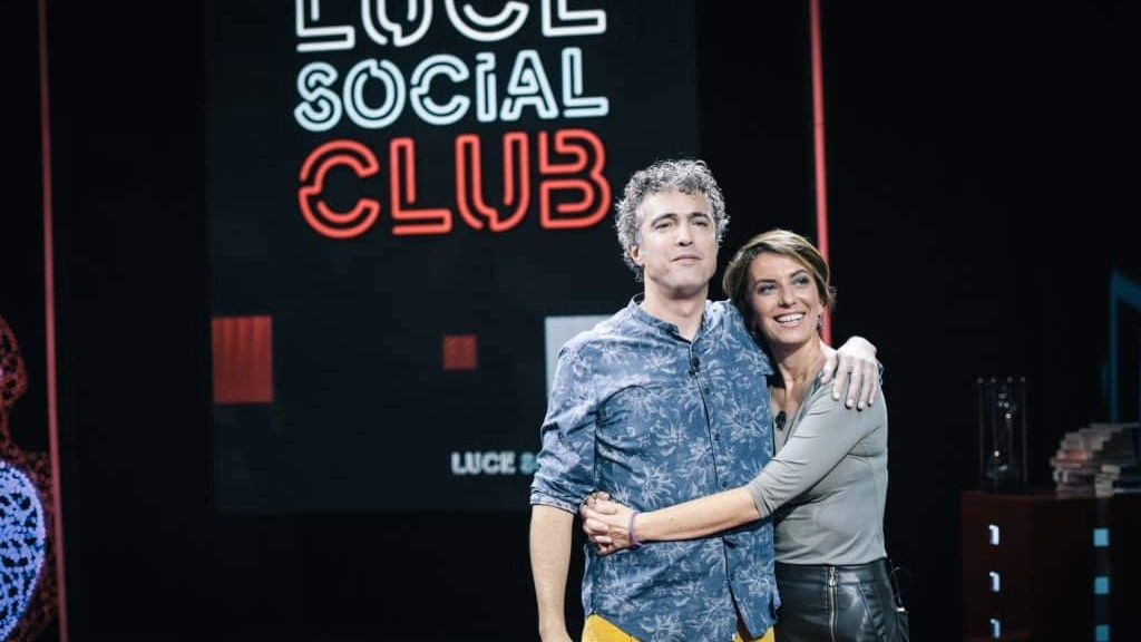 Luce Social Club, i nuovi conduttori sono Denise Negri&nbsp;e&nbsp;Federico Chiarini