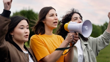 Donne e politica, c'è una scuola che forma le "prime minister" di domani