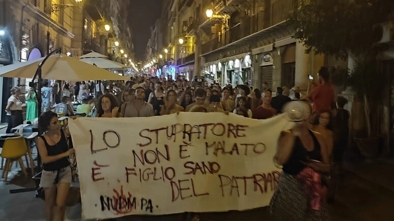 Corteo di solidarietà per la vittima a Palermo
