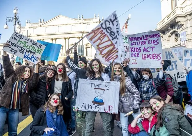 COP28, Axa Italia e Iulm formano i giovani leader del cambiamento climatico