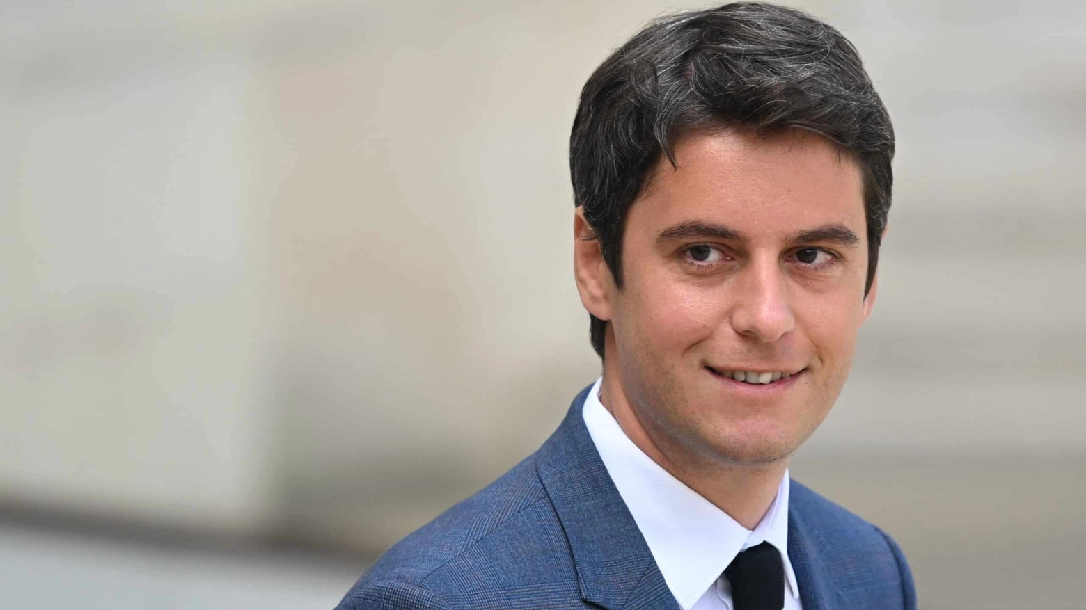 Francia: Attal premier più giovane e primo gay dichiarato