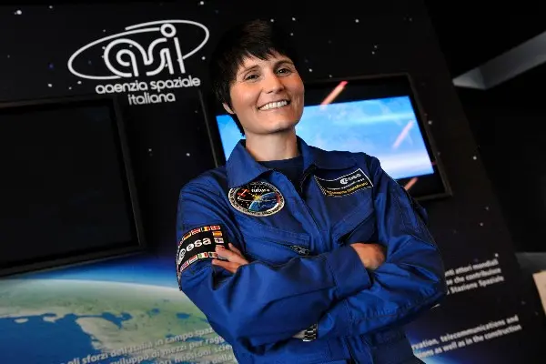 Samantha Cristoforetti non sarà più comandante della Iss: "Mi dispiace per le donne che hanno creduto in me"