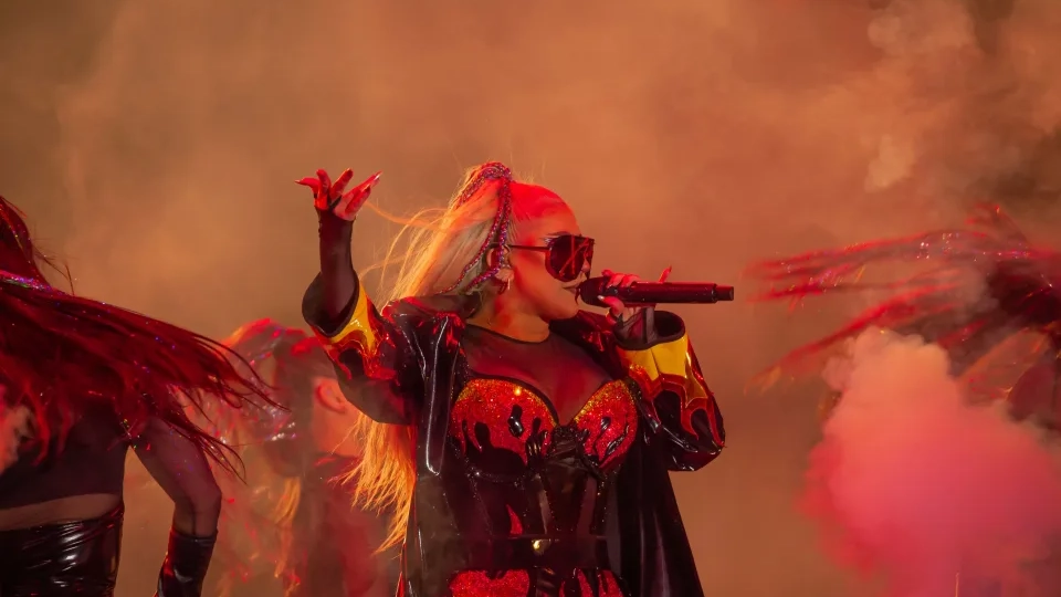 Christina Aguilera ha usato il suo show per protestare contro le ingiustizie LGBTQ+ (Adiam Yemane)