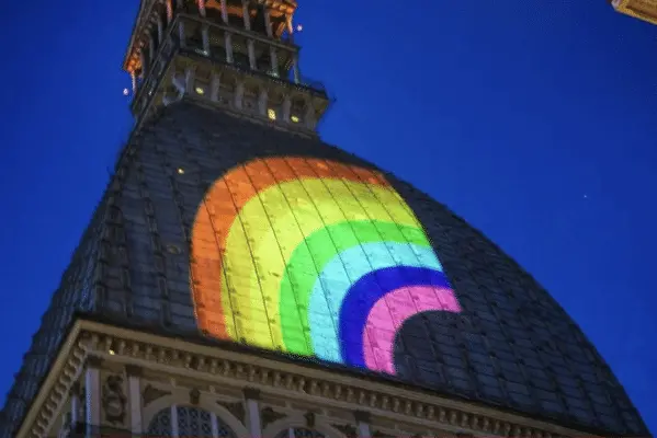 Torino apre al turismo Lgbtq+ con l'Eurovision e ora si candida ad ospitare l'EuroPride