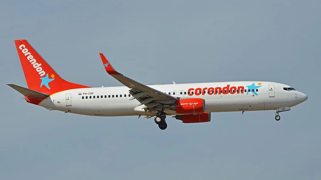 1080px-Boeing_737-804(w)_‘PH-CDF’_Corendon_Dutch_Airlines_(24956126166)