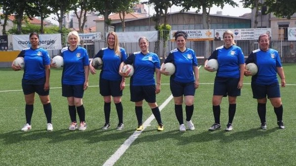 Nazionale calcio femminile curvy