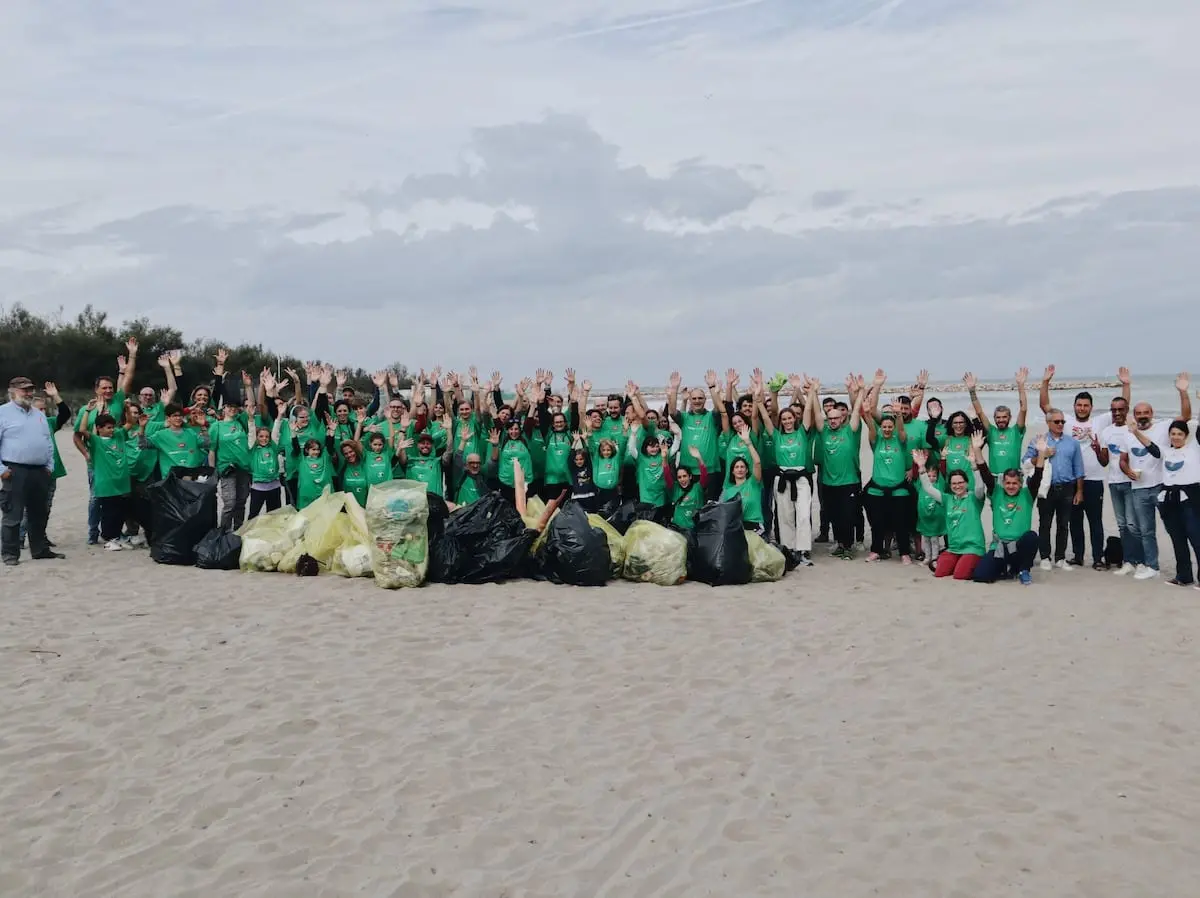 Venice Lagoon Plastic Free, volontari in azione per ripulire il mare e le spiagge della città