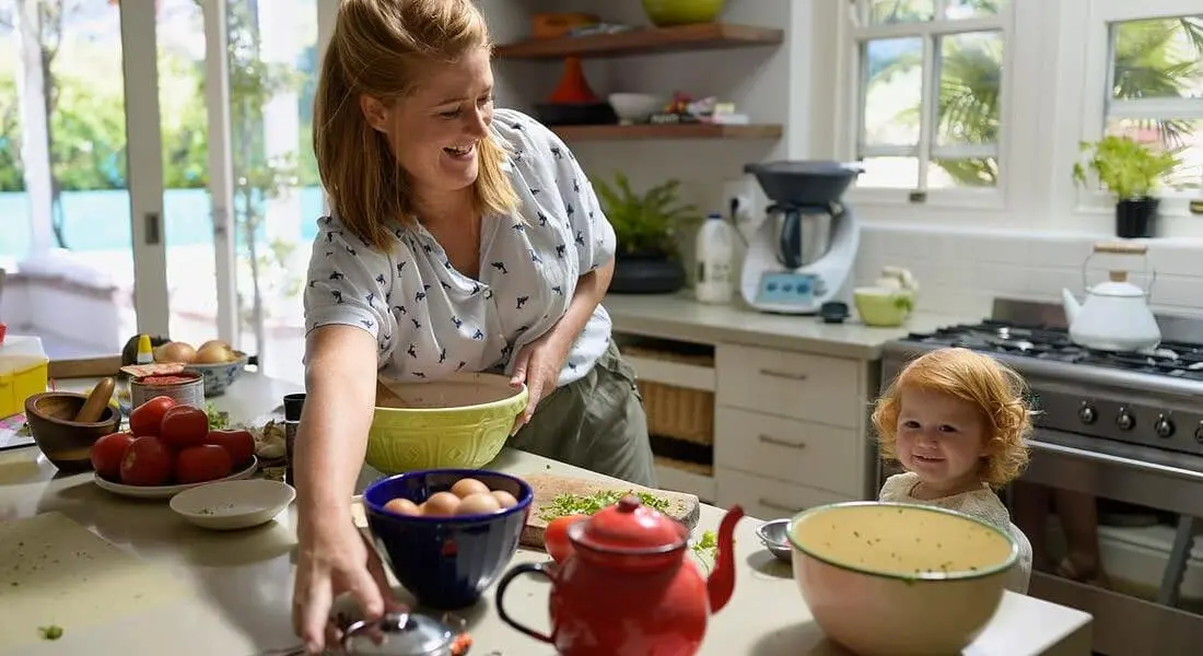 La carica delle casalinghe: sono oltre 7 milioni in Italia e il 60% vive al Sud