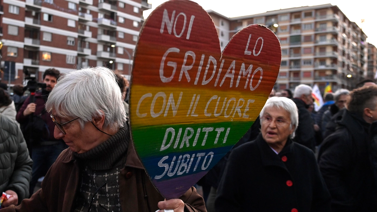 “Aggredita un’altra coppia gay”: ecco perché approvare la delibera contro l’omotransfobia