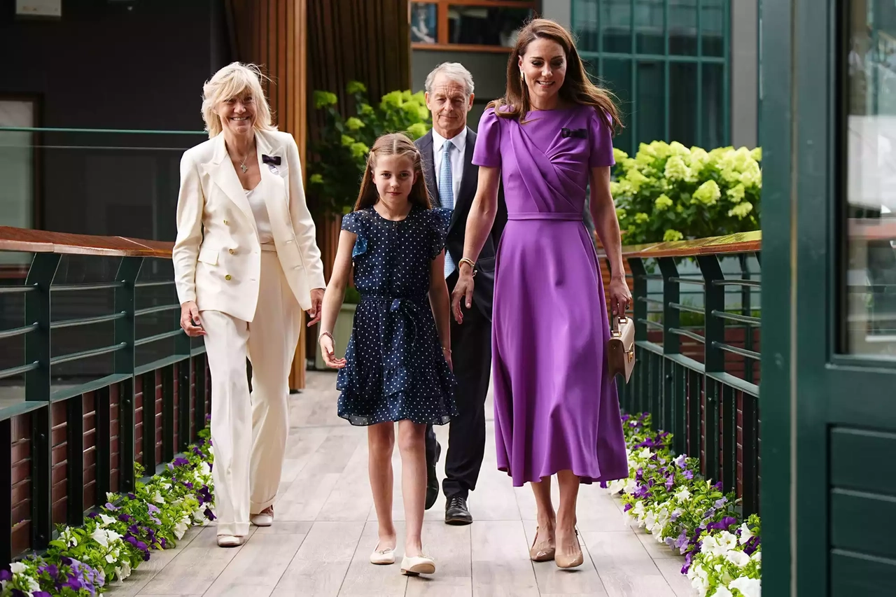 La principessa Catherine con la figlia Charlotte arrivano a Wimbledon (AP)