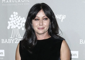 Shannen Doherty è morta a 53 anni: il cancro non ha mai piegato la sua voglia di vivere