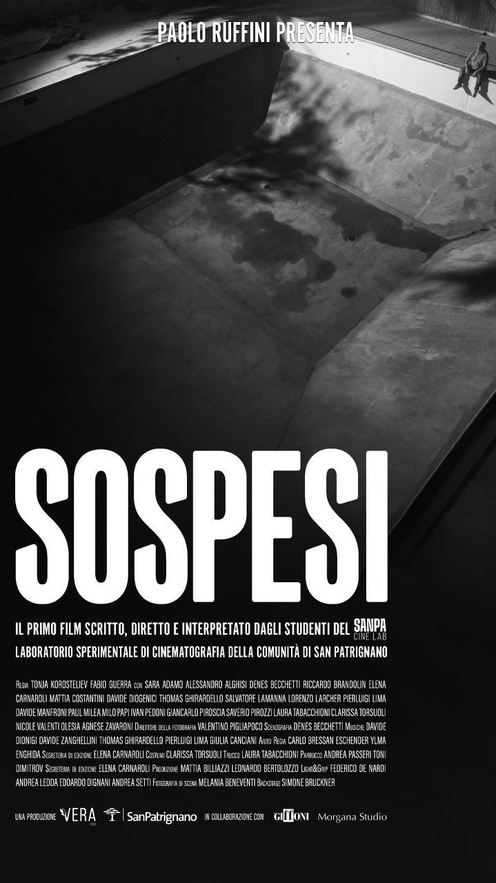 La locandina di "Sospesi"