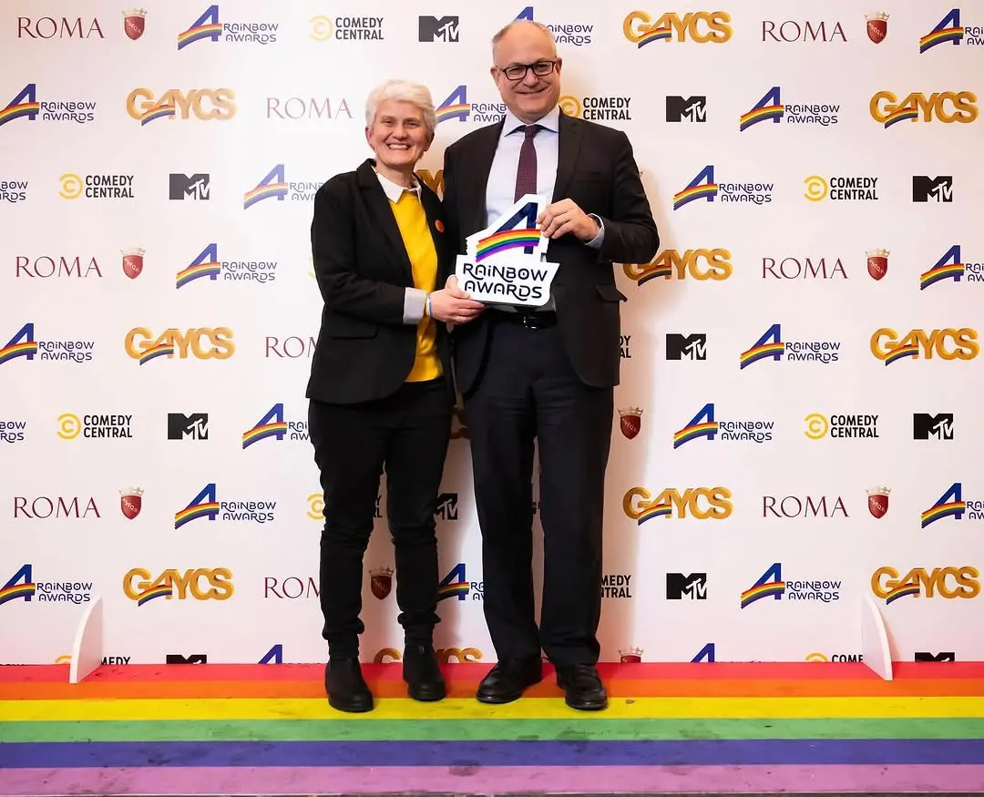 Premio “Rainbow Awards” per i diritti delle persone Lgbt+ alla città di Roma