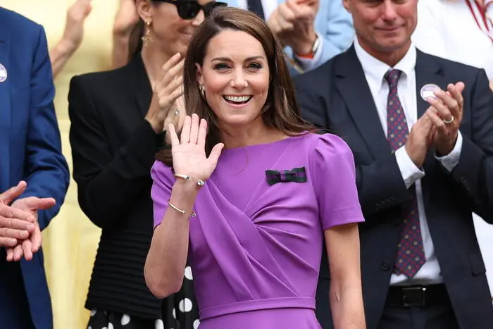 Kate Middleton a Wimbledon tra gli applausi: la seconda uscita dall’annuncio del cancro emoziona il pubblico