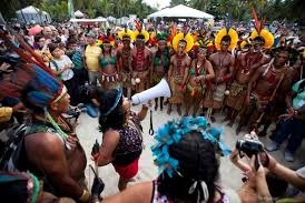Indios delle tribù dell'Amazzonia