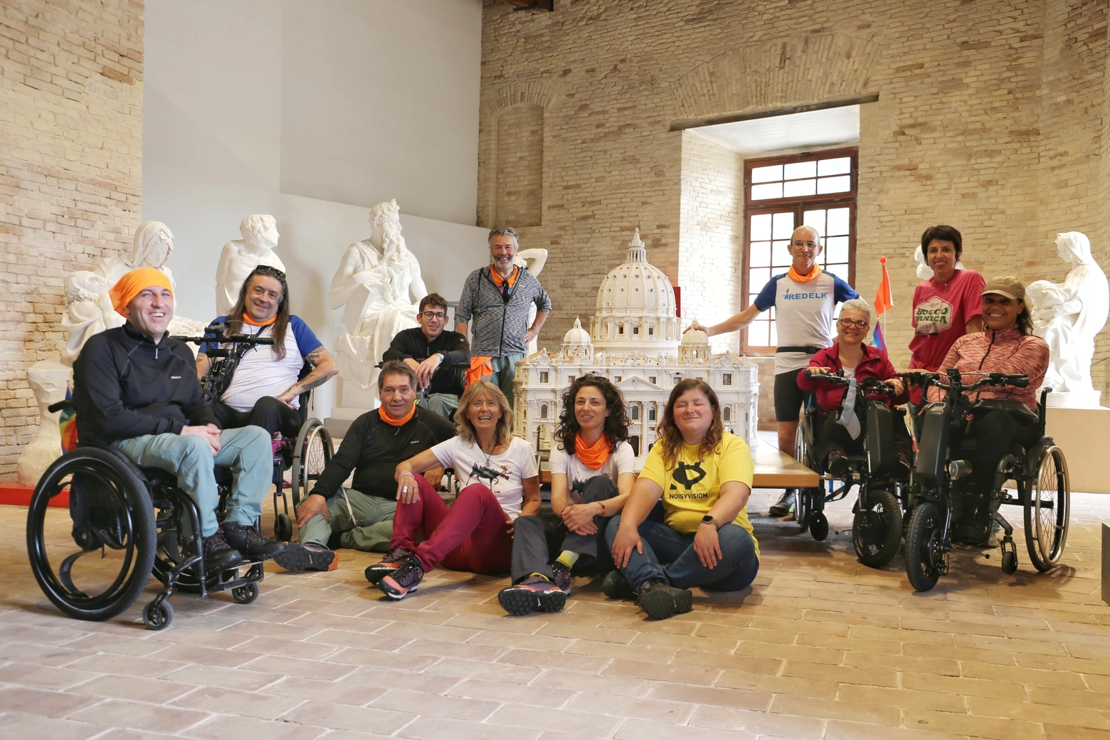 viaggiatori in sedia a rotelle e ipovedenti da Ancona a Roma