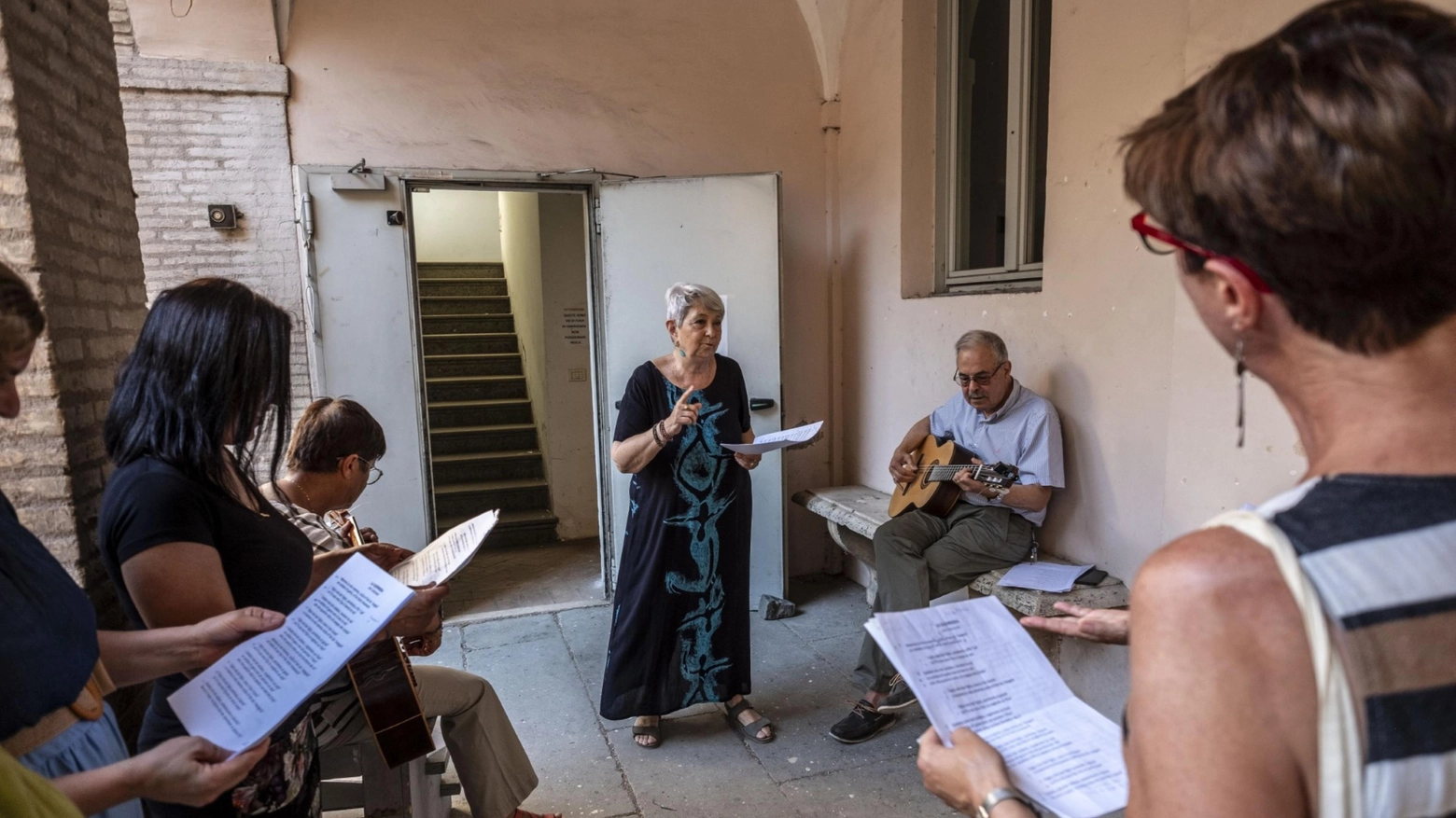 Le voci oltre le mura delle Donne in cammino