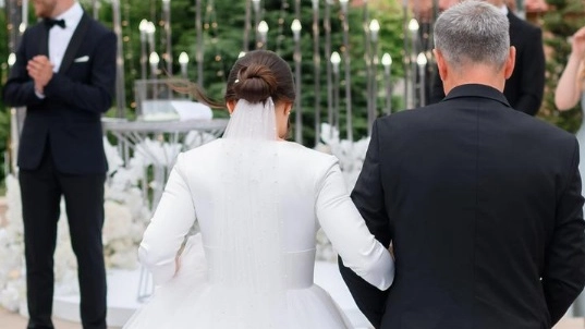 Matrimoni, la Svezia dice stop ai padri all'altare (foto di repertorio)