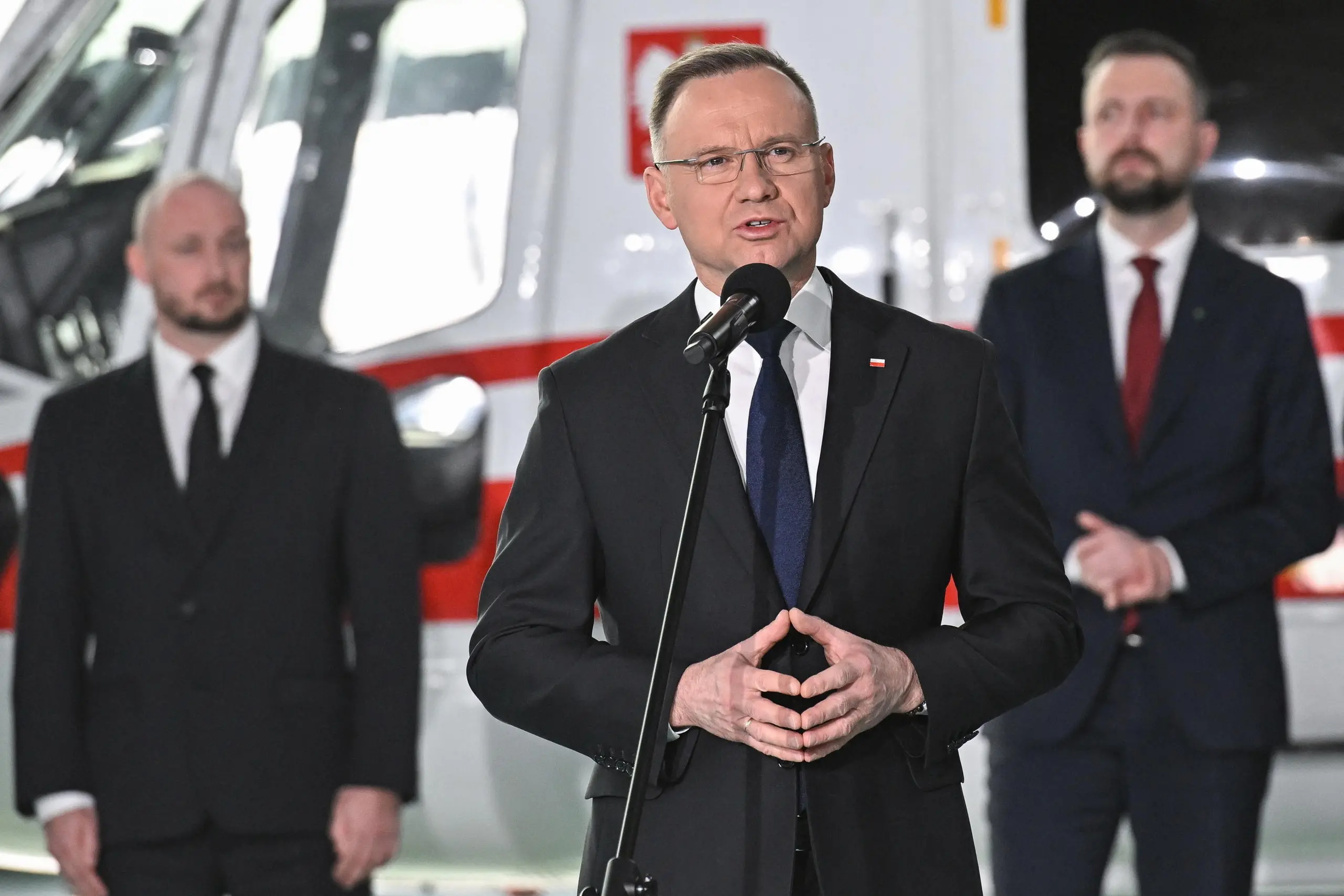 Polonia, il presidente Duda pone veto sulla pillola del giorno dopo senza ricetta