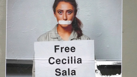 Free Cecilia Sala: l’opera dello street artist Ozmo