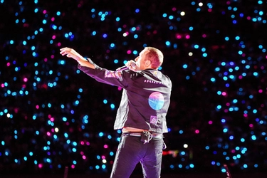 Deve rinunciare al concerto dei Coldplay perché sulla sedia a rotelle, Live Nation: “Pronti a trovare una soluzione”