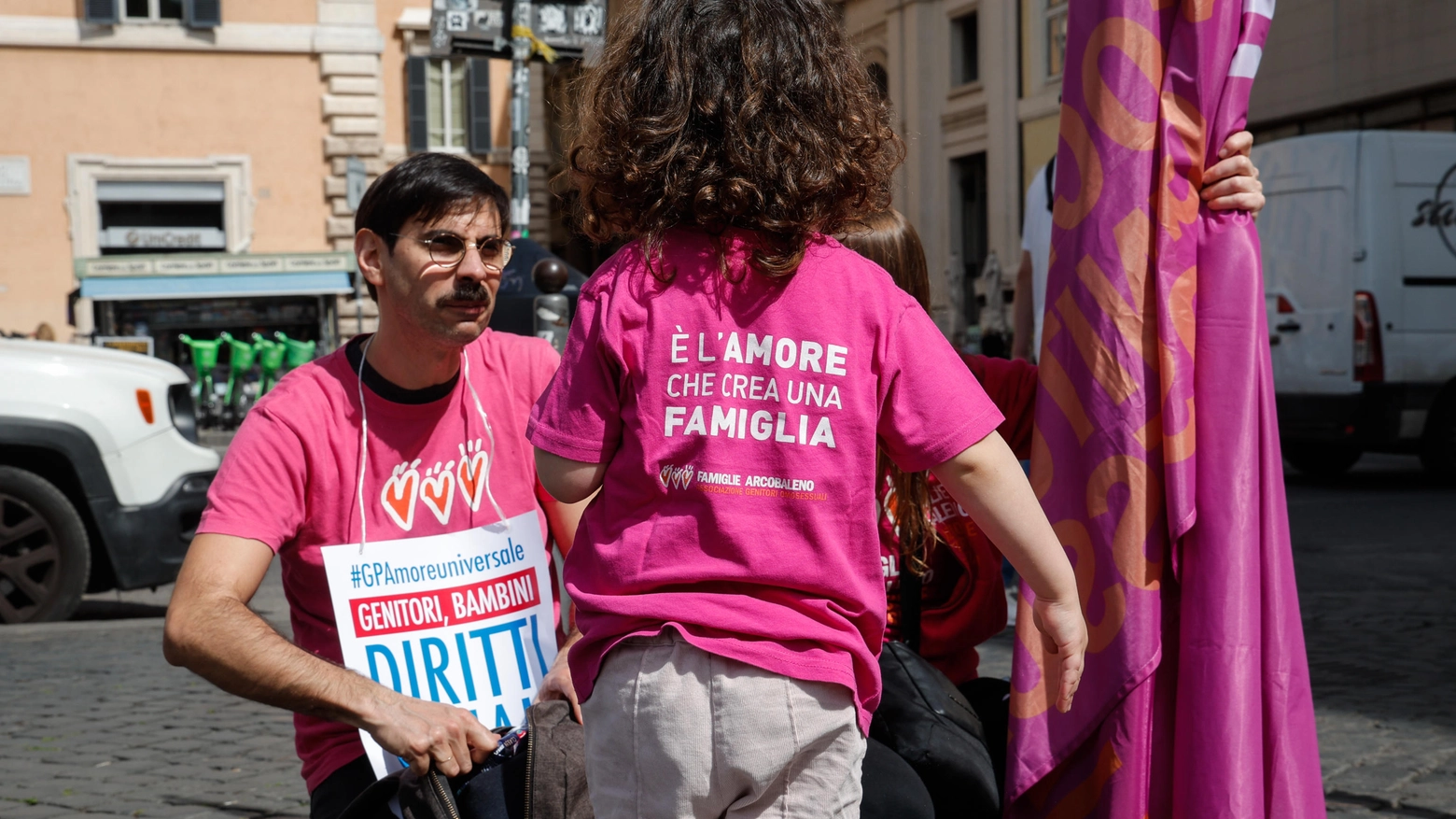 Sarà il tribunale a decidere sulla scelta effettuata da una famiglia omogenitoriale spezzina. Entrambe le donne, unite civilmente, avevano ottenuto l’iscrizione nel registro come genitori