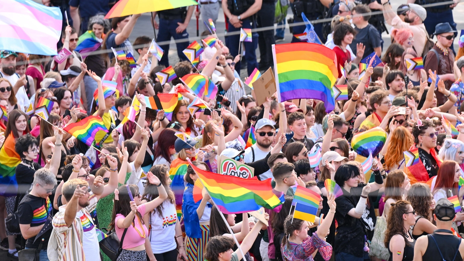 Dalla bozza di comunicato del G7 spariti i riferimenti alle tutele per la comunità Lgbtq+