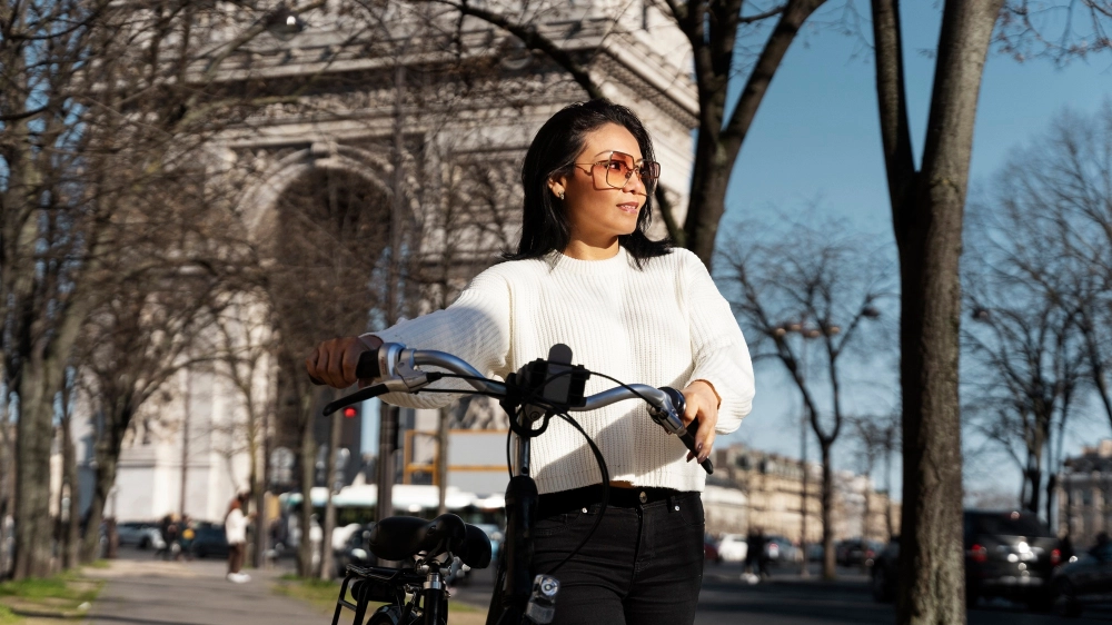 A Parigi la bici batte l'auto tra i mezzi per spostarsi in città