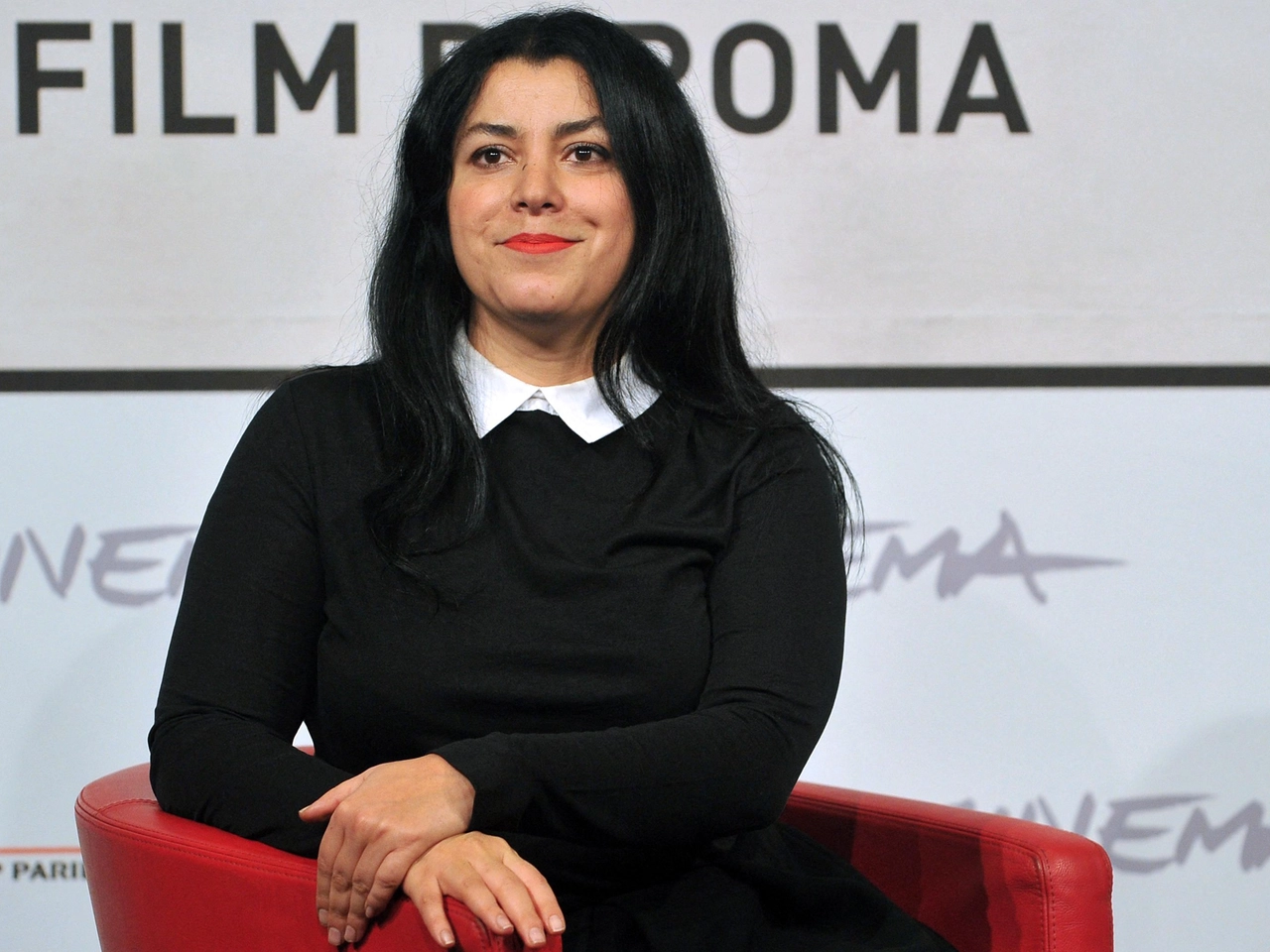 Marjane Satrapi rifiuta la Legion d'Onore per “l’ipocrisia” della Francia con l’Iran