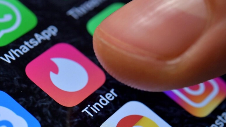 Tinder, una delle più note applicazioni mobili per incontri