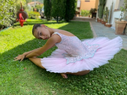 Da Massarosa alla Scala fino all’Opera di Roma, la ballerina: “A 11 anni lasciai casa”