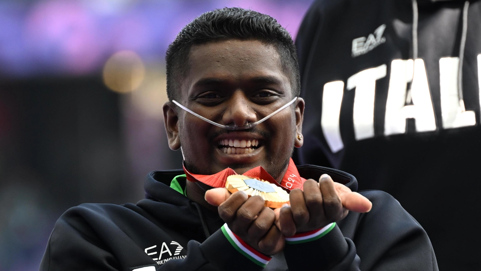 Parigi:Oro Rigivan Ganeshamoorthy nel lancio del disco F52